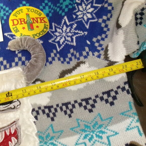 NWT Men's Hilarious Yeti M Ugly Sweater - Picture 5 of 7